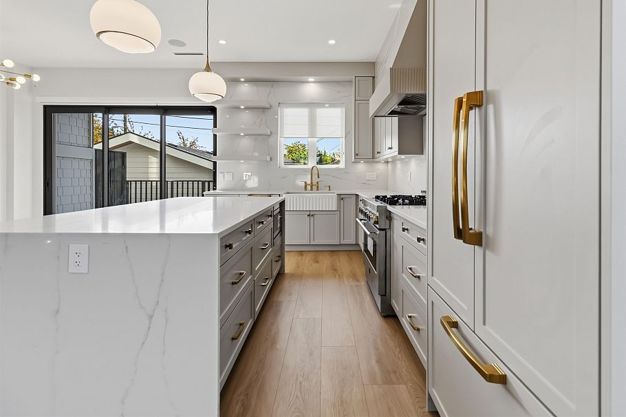 3290 E 48th Avenue Vancouver, BC - 13
