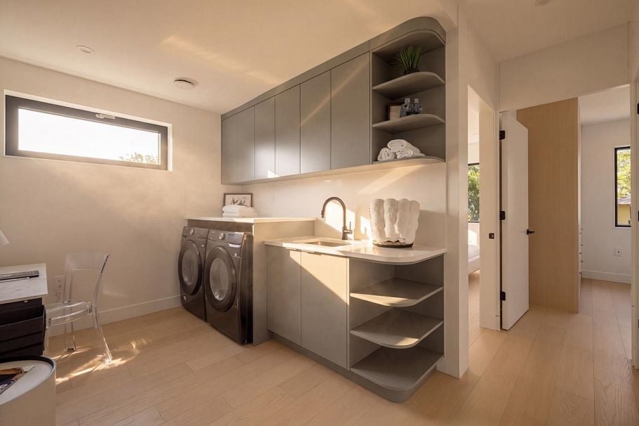 1 4956 Chester Street Vancouver, BC - 17
