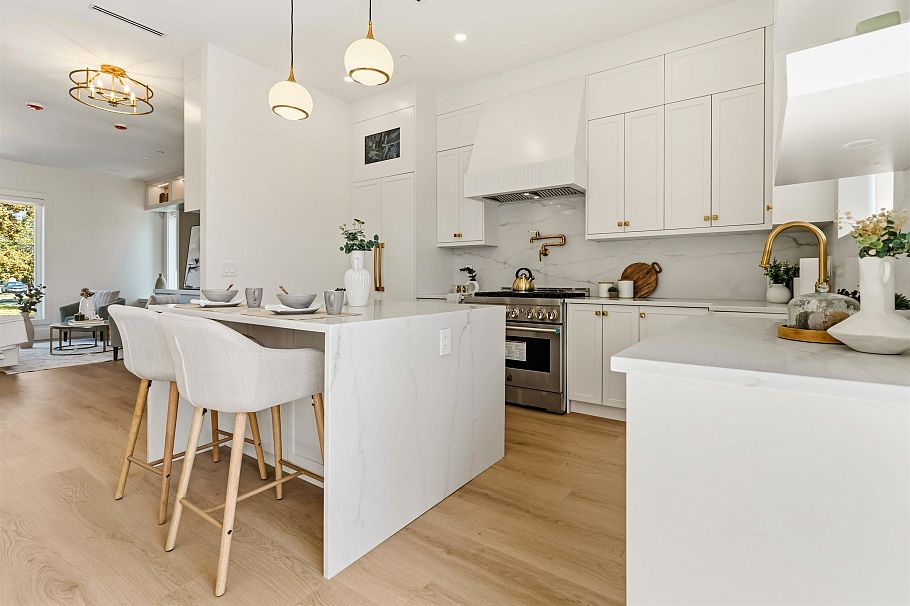 6425 Doman Street Vancouver, BC - 14