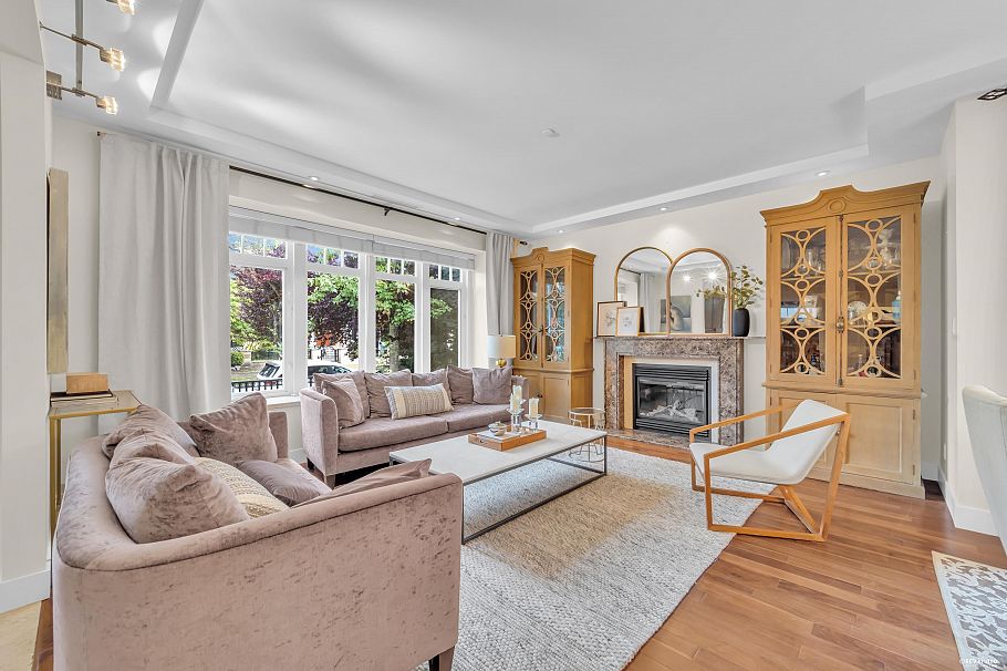 2483 W 22nd Avenue Vancouver, BC - 5