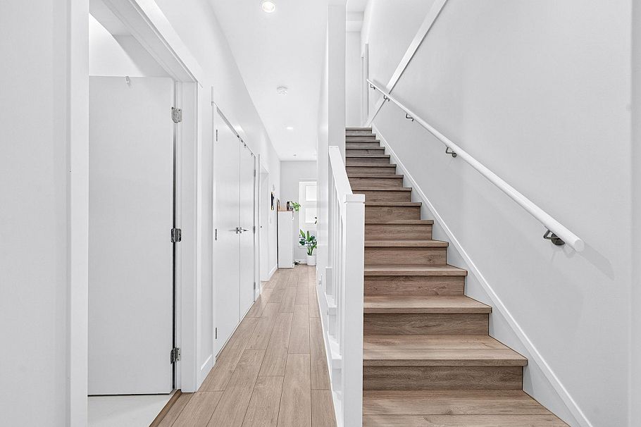 18 3490 Mt Seymour Parkway North Vancouver, BC - 20