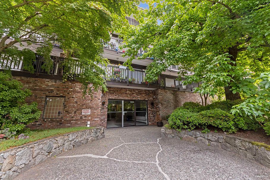 102 270 W 3rd Street North Vancouver, BC - 15