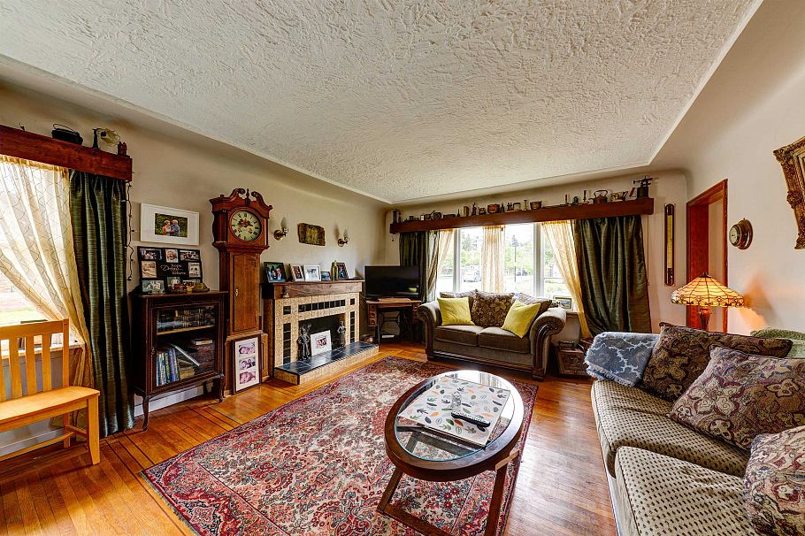 2057 Mahon Avenue North Vancouver, BC - 8