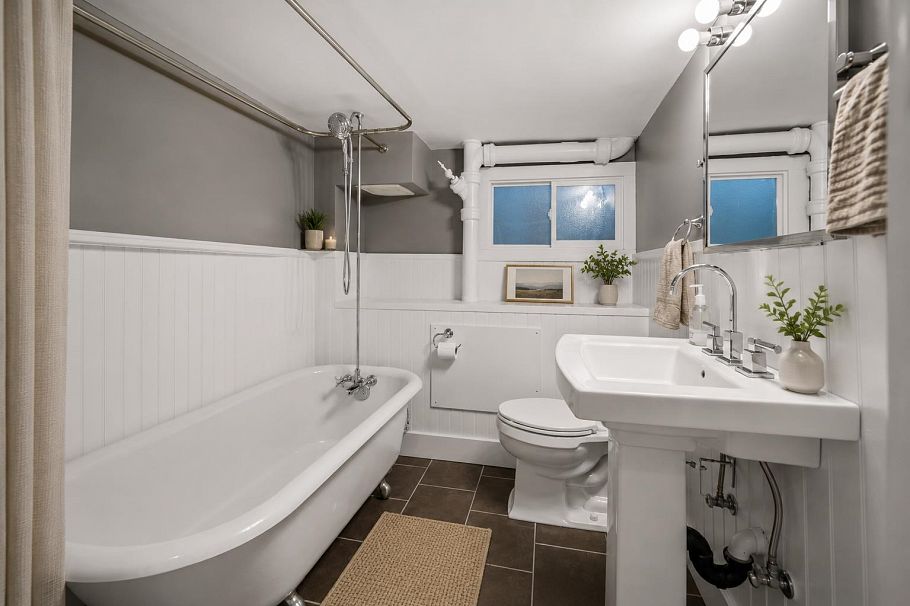 3183 Adanac Street Vancouver, BC - 38