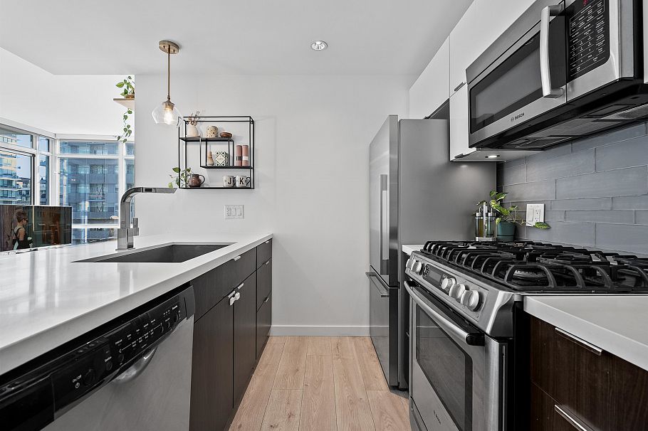 503 1775 Quebec Street Vancouver, BC - 3