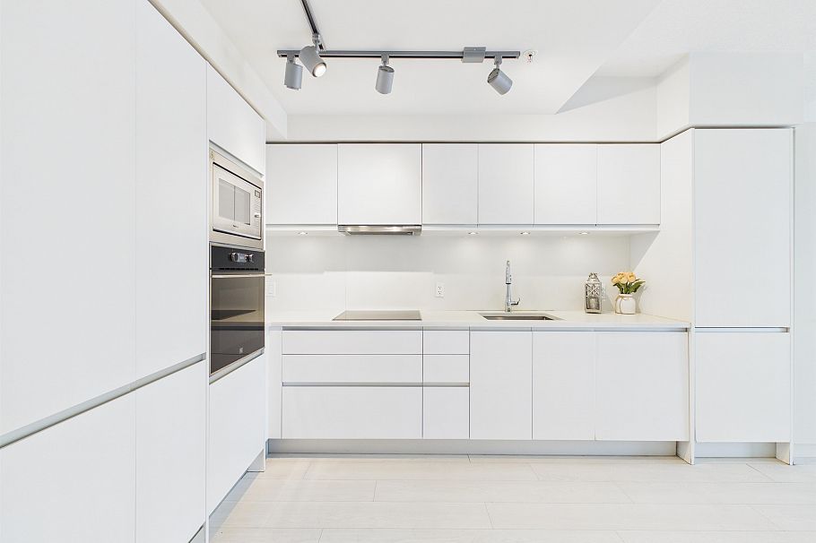 605 180 E 2nd Avenue Vancouver, BC - 4