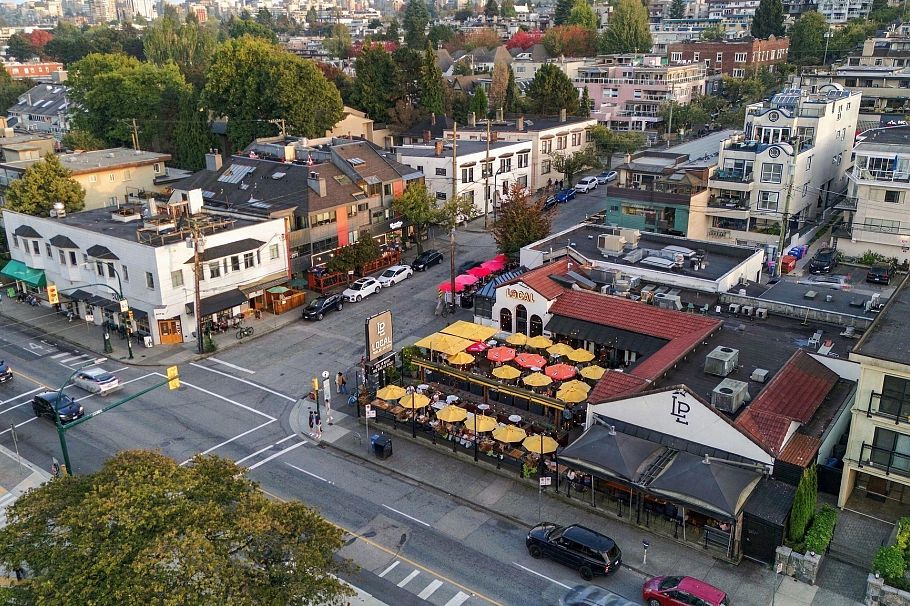 2240 York Avenue Vancouver, BC - 37