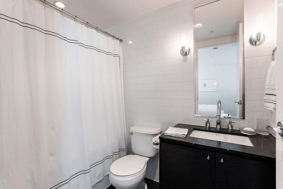 401 988 Richards Street Vancouver, BC - 27