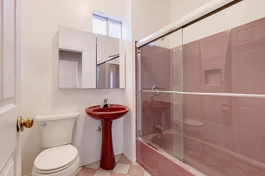 441 E 28th Avenue Vancouver, BC - 15