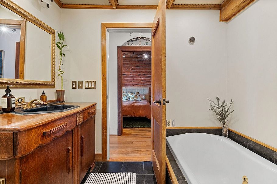 305 41 Alexander Street Vancouver, BC - 26