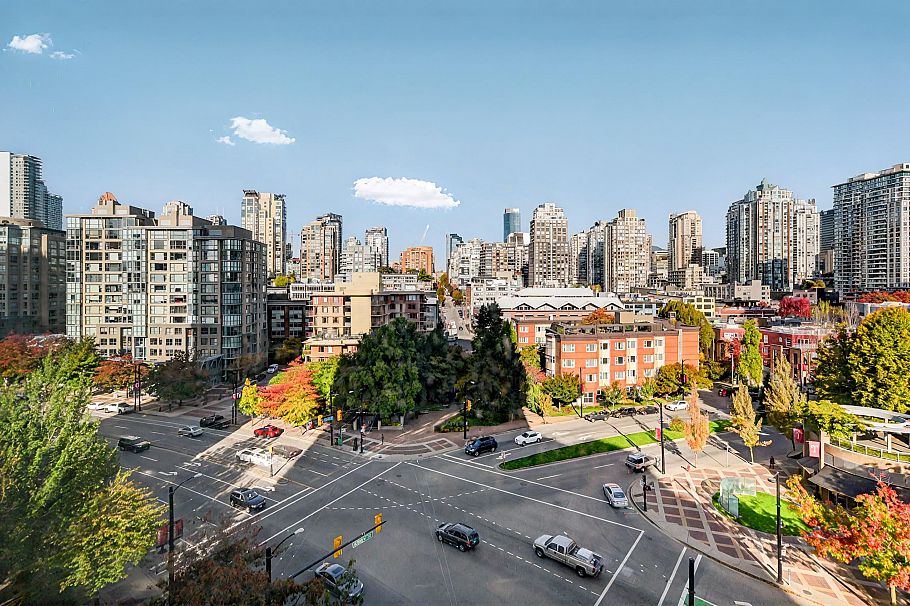 1005 193 AQUARIUS MEWS, Vancouver BC V6Z 2Y3 Vancouver, BC - 12