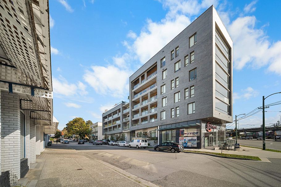 504 8888 Osler Street Vancouver, BC - 16