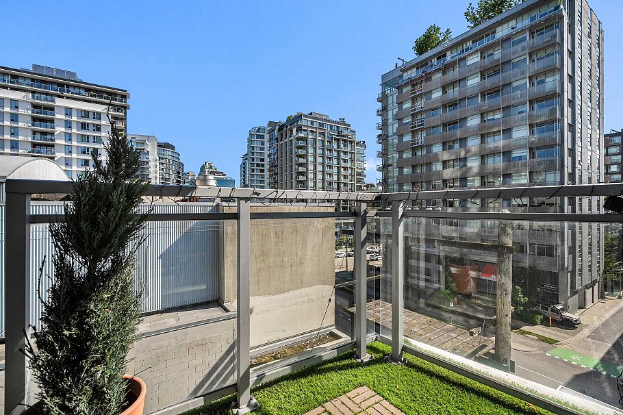 503 1775 Quebec Street Vancouver, BC - 8