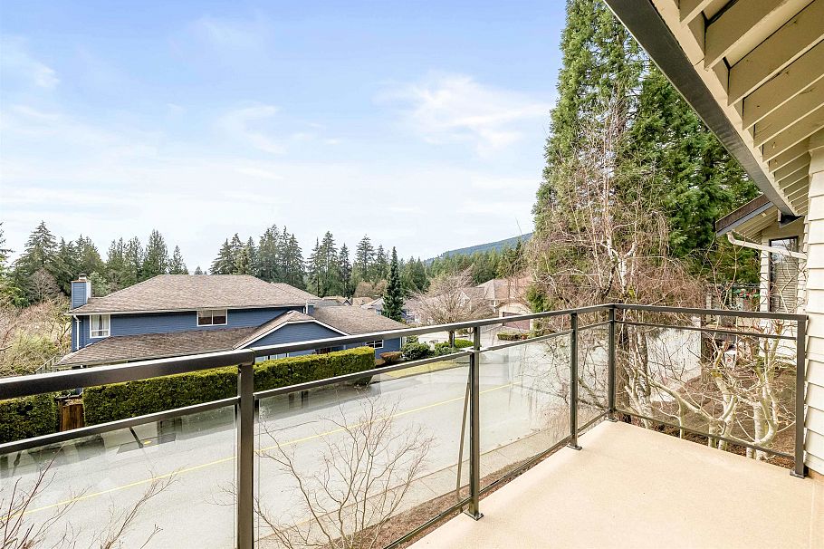 5709 Owl Court North Vancouver, BC - 11