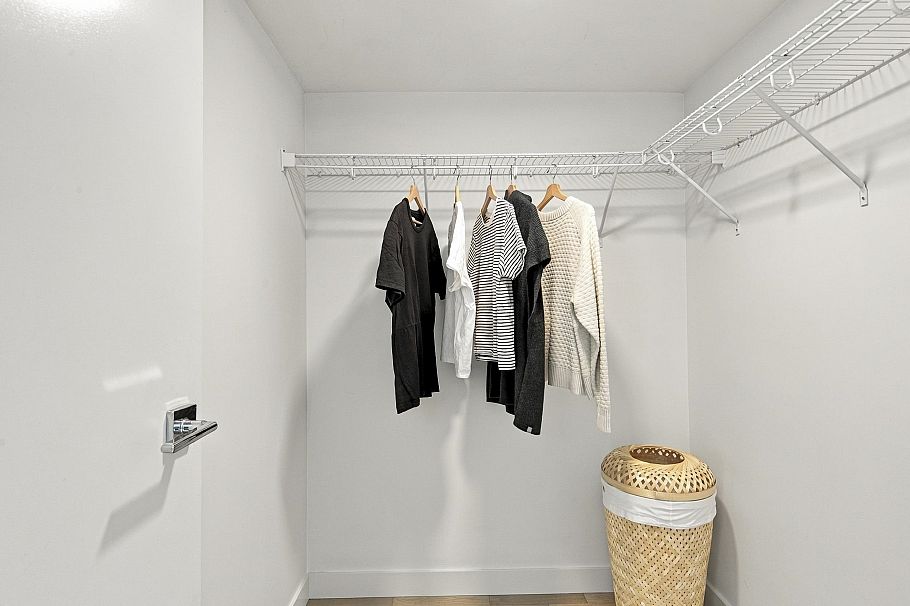357 E 16th Avenue Vancouver, BC - 17