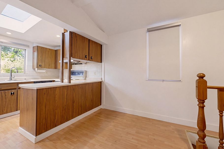 441 E 28th Avenue Vancouver, BC - 6