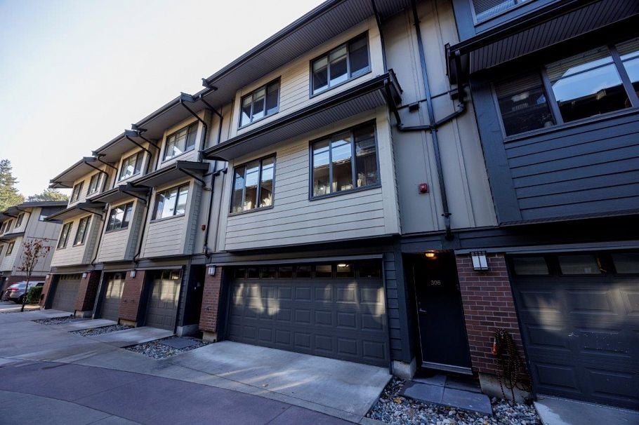 306 2135 Heritage Park Lane Lane North Vancouver, BC - 2