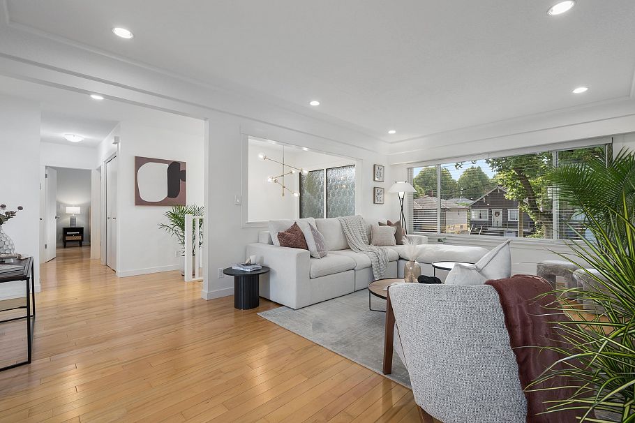 841 E 21st Avenue Vancouver, BC - 4