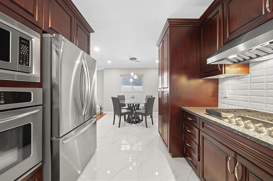 1252 E 11th Avenue Vancouver, BC - 10