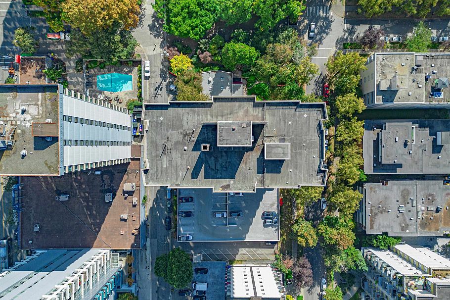 906 1251 Cardero Street Vancouver, BC - 32