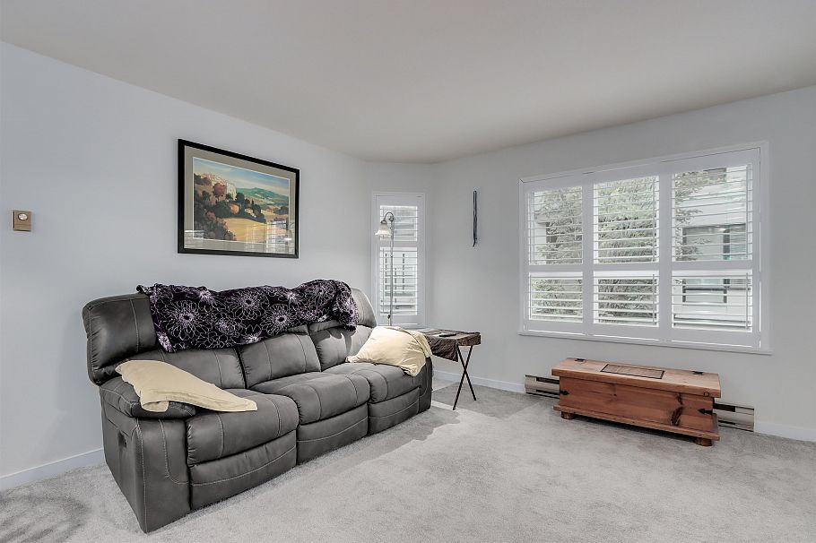 205 1535 Chesterfield Avenue North Vancouver, BC - 9