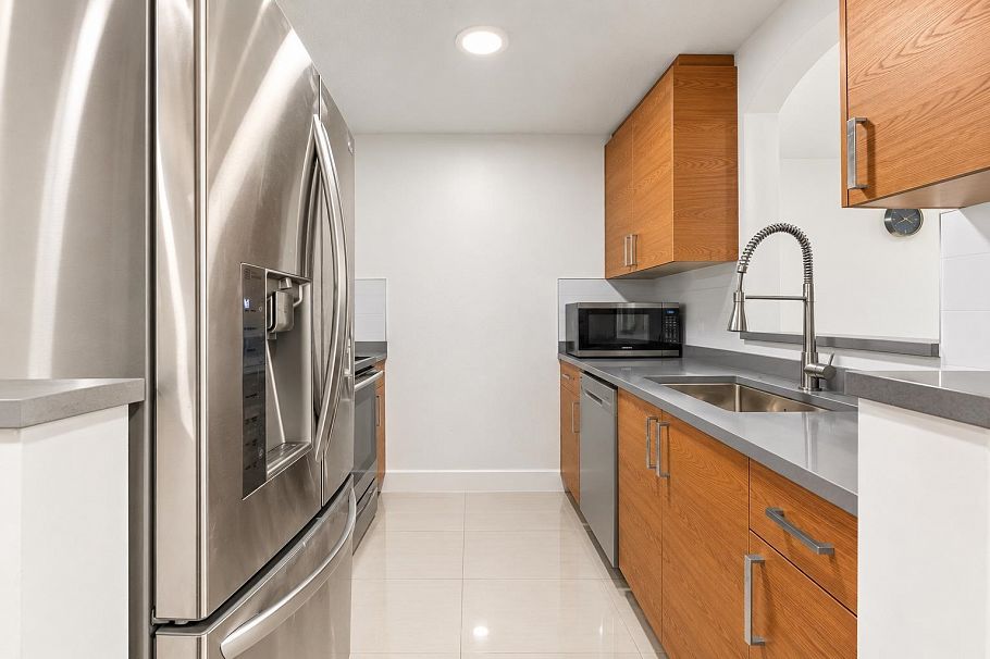 302 3638 Rae Avenue Vancouver, BC - 12