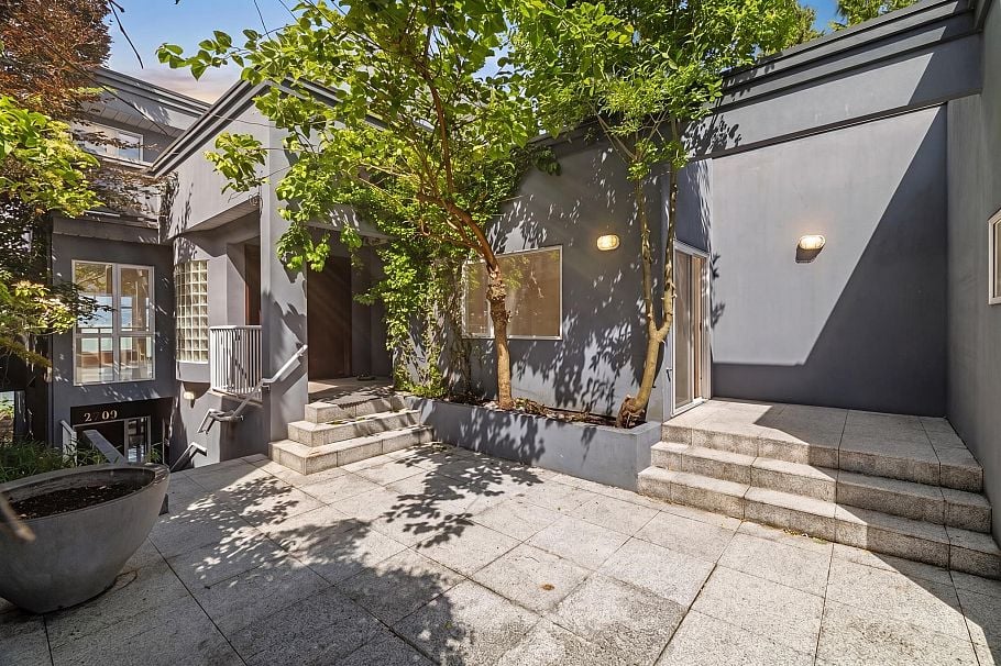 2711 Point Grey Road Vancouver, BC - 5