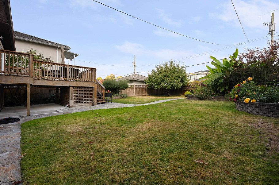 841 E 21st Avenue Vancouver, BC - 36