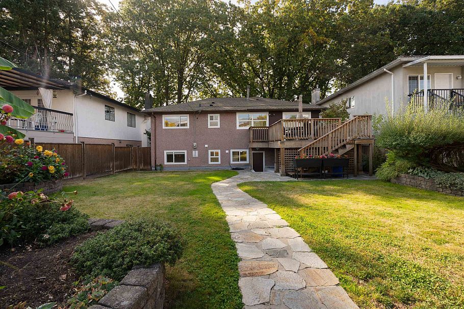 841 E 21st Avenue Vancouver, BC - 34