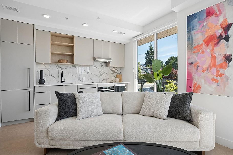 204 333 St. Davids Avenue North Vancouver, BC - 14