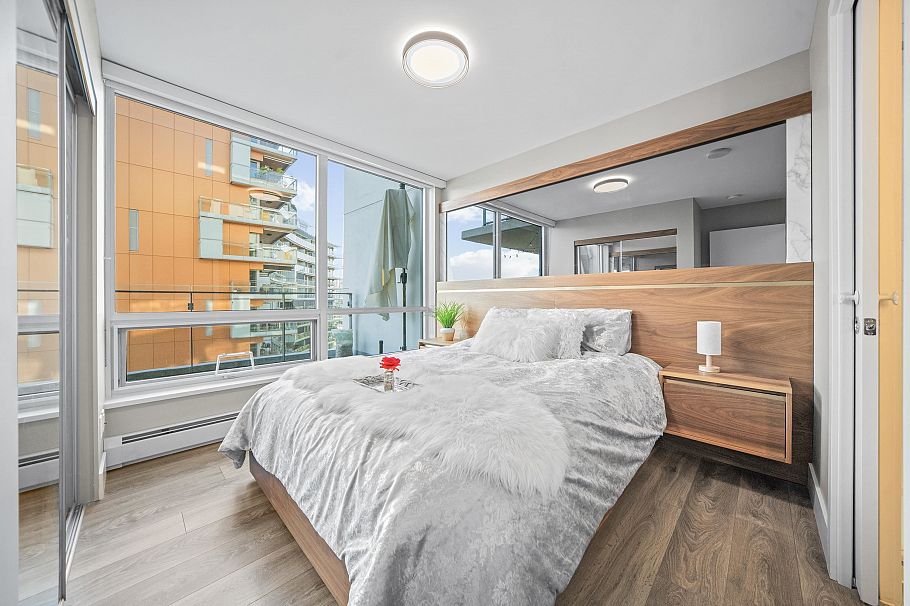 1208 1788 Columbia Street Vancouver, BC - 11