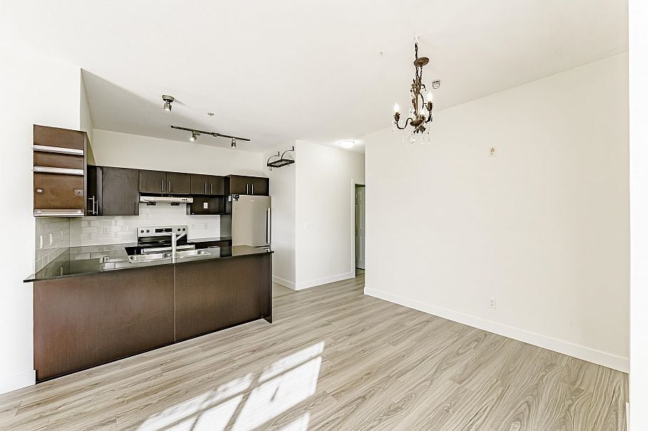 107 1633 Mackay Avenue North Vancouver, BC - 5