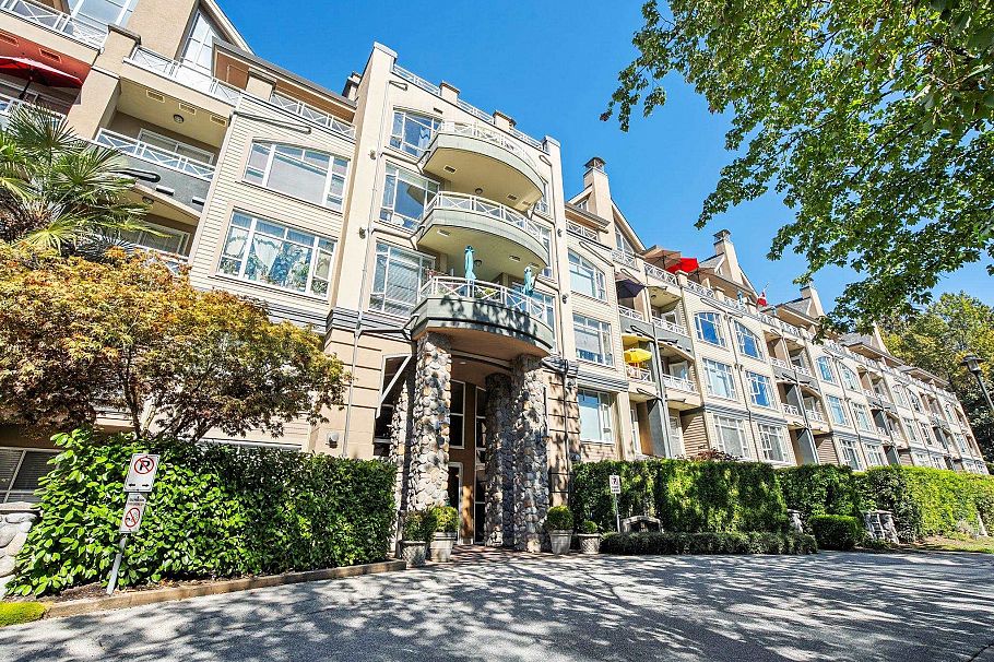 307 3600 Windcrest Drive North Vancouver, BC - 40