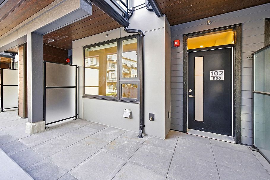 102 956 Lytton Street North Vancouver, BC - 25