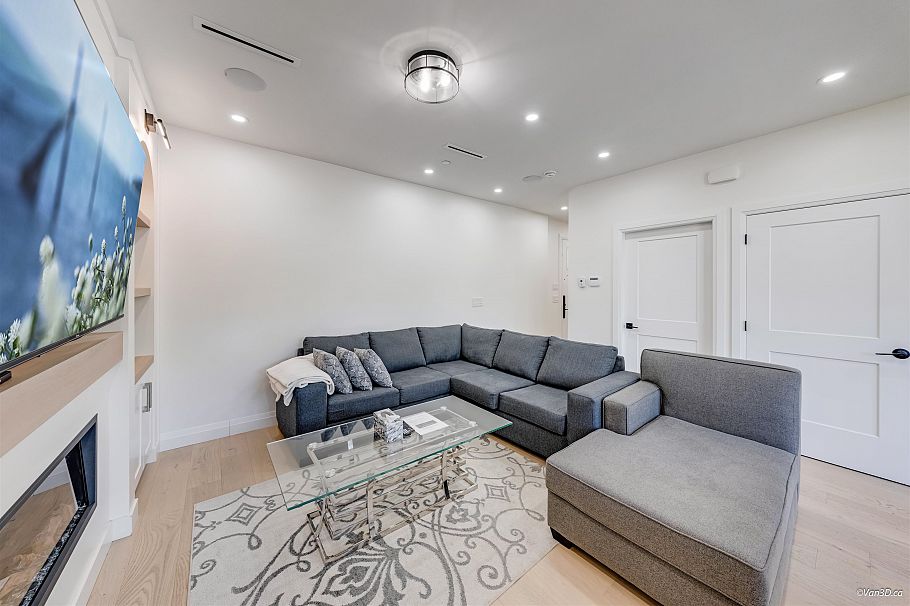 2 683 W 19th Avenue Vancouver, BC - 12