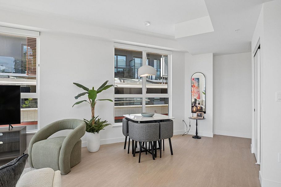 204 333 St. Davids Avenue North Vancouver, BC - 17