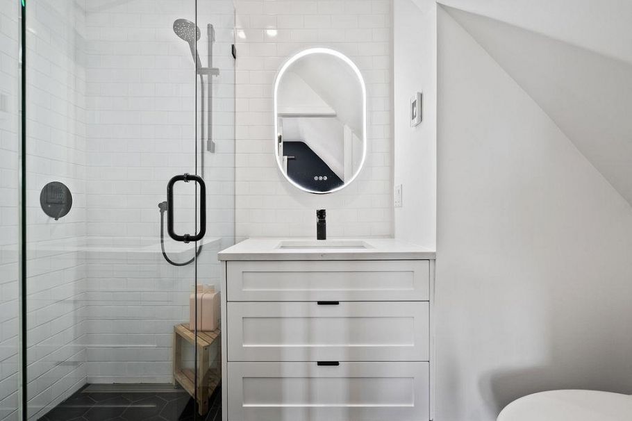 184 E 22nd Avenue Vancouver, BC - 18