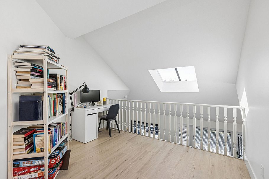 5709 Owl Court North Vancouver, BC - 19