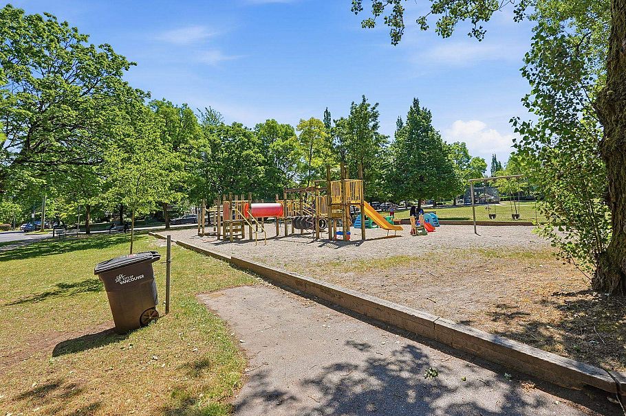 316 360 E 36th Avenue Vancouver, BC - 33