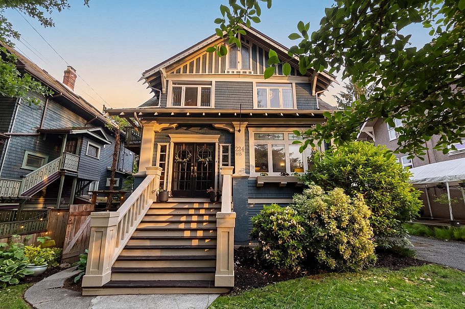 224 W 13th Avenue Vancouver, BC - 1