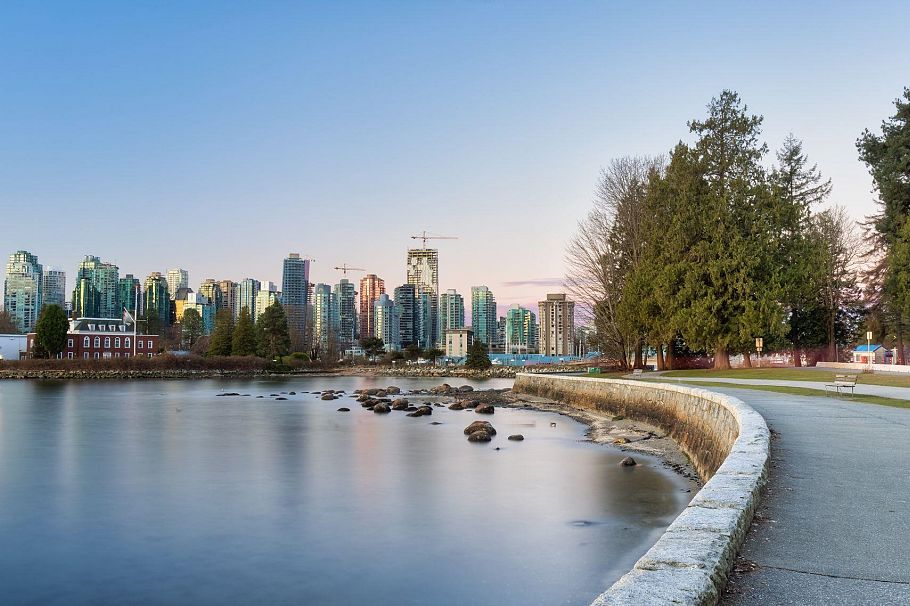 1344 W 7th Avenue Vancouver, BC - 36