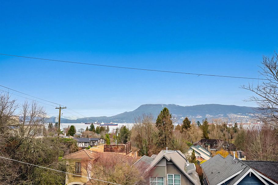 4396 Locarno Crescent Vancouver, BC - 2