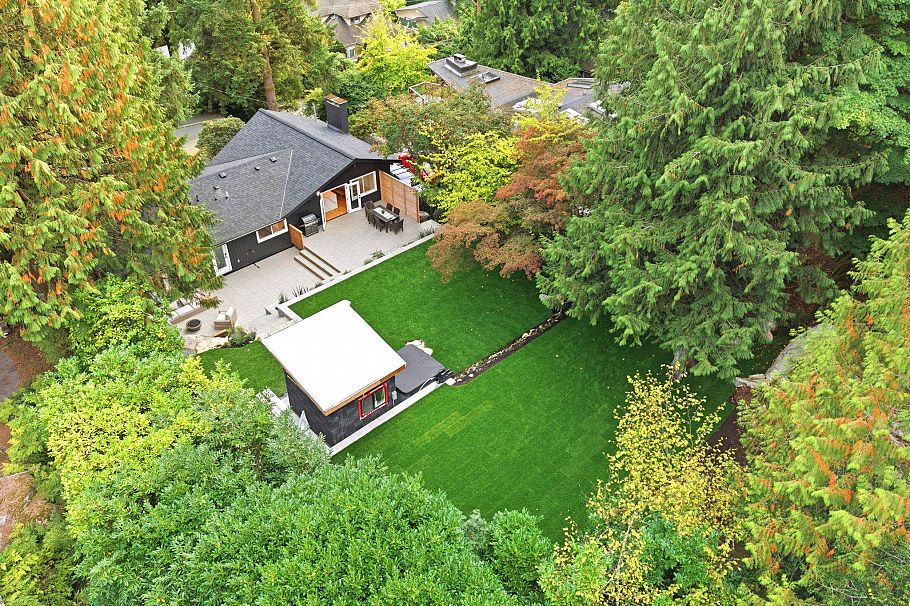 4646 Cove Cliff Road North Vancouver, BC - 25