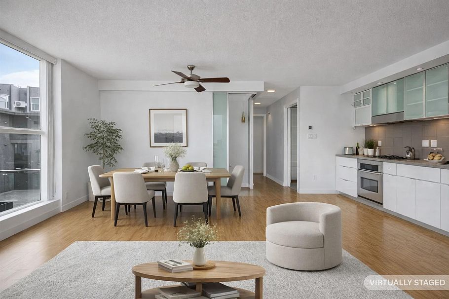 311 168 Powell Street Vancouver, BC - 3