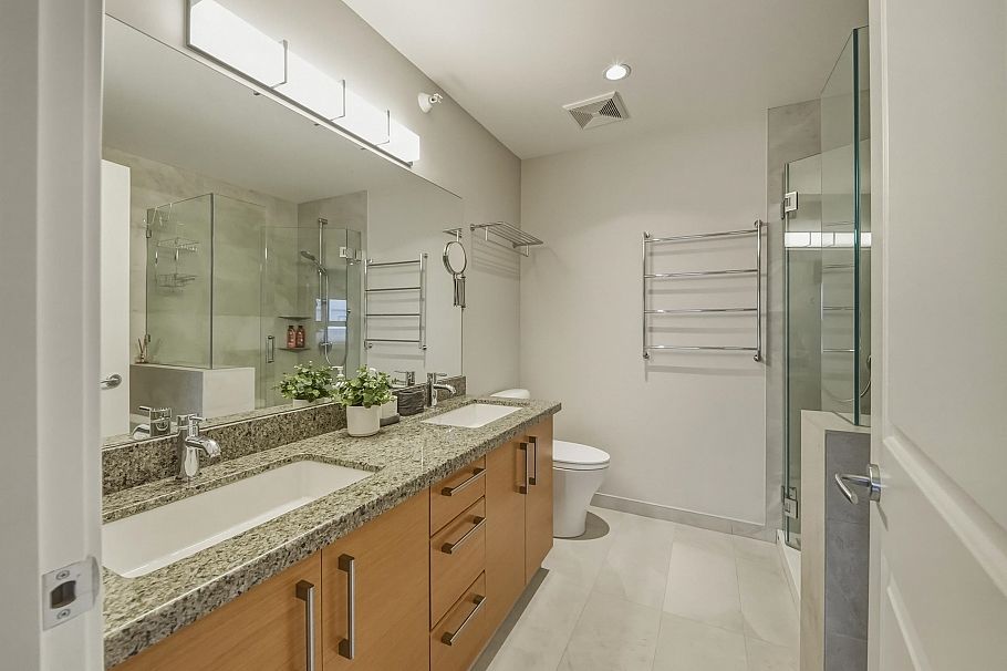 2990 Chesterfield Avenue North Vancouver, BC - 32
