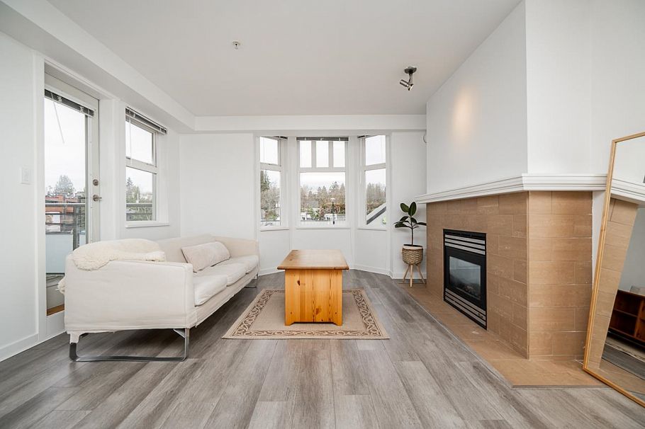 306 3580 W 41st Avenue Vancouver, BC - 1