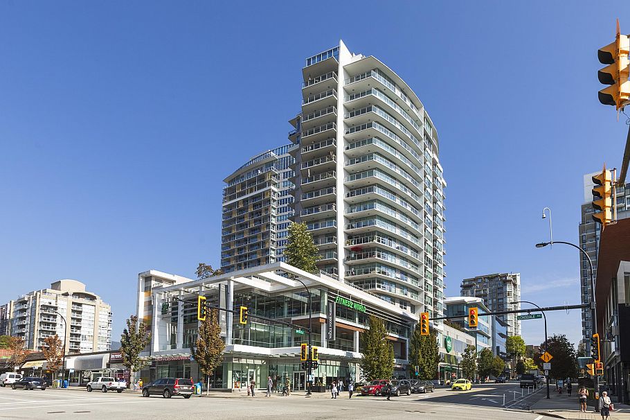 907 112 E 13th Street North Vancouver, BC - 32