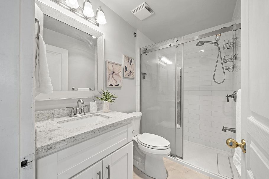 38 2723 E Kent Avenue North Vancouver, BC - 22