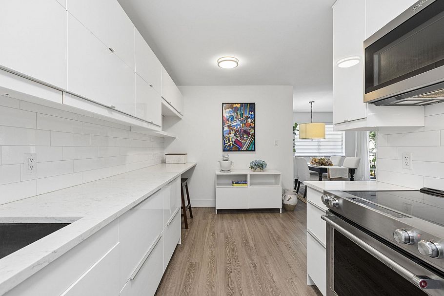 303 236 W 2nd Street North Vancouver, BC - 5