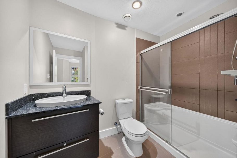 208 3478 Wesbrook Mall Vancouver, BC - 21